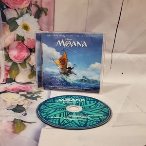 Disney Moana Kids Soundtrack CD - Blue/Teal Cover and Disc